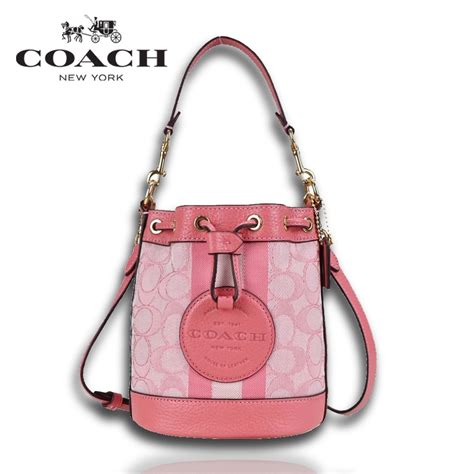 paket coach wanita.